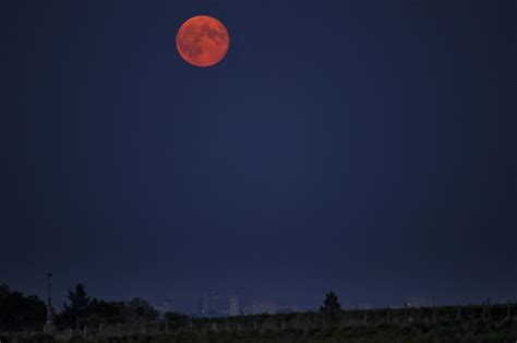 how and when to watch this weekend s supermoon