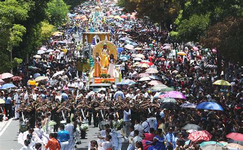 El Independiente Salvadoreños Celebran Fiestas Tradicionales De Agosto