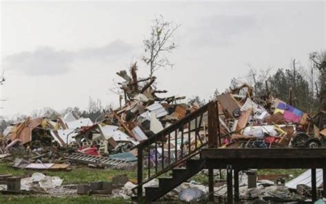 Photos Series Of Deadly Tornados Strike Alabama And Georgia Weather