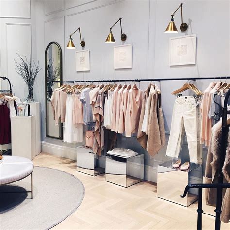 Fashion Boutique Small Clothing Boutique Interior Design Ideas Decoomo