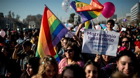 aprobaron la realización de la primera marcha por el orgullo gay en valparaíso
