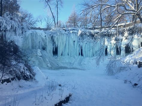 A Frozen Minnehaha Falls Mn This Past Winter Theyre All Melted And