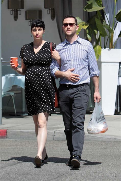 Joseph Gordon Levitt And Wife Tasha Mccauley Expecting Baby No 2 See
