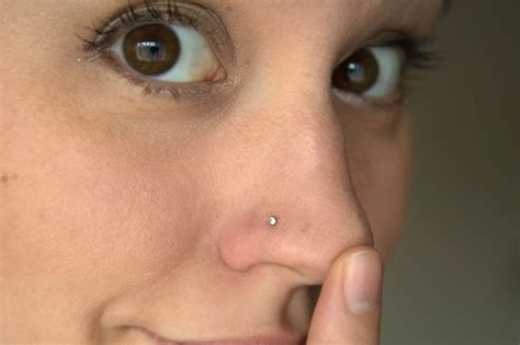 9 emotional stages of getting your nose pierced