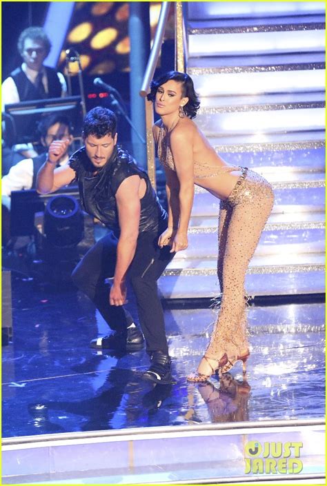 Rumer Willis Killer Butt Gets Major Attention At Dwts Photo 3337792 Dancing With The