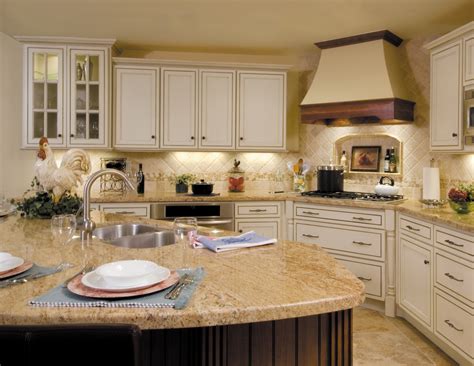 Starmark is a cabinet manufacturer that prides themselves in creating the finest cabinetry for your home. StarMark Cabinetry Kitchen by Designs by Dawn in Petosky ...