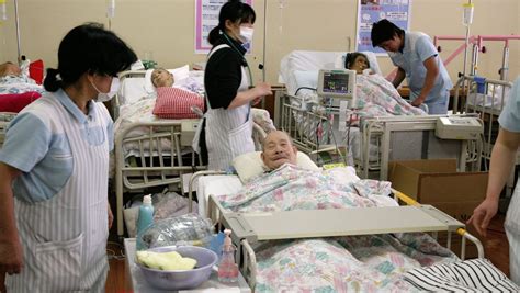 We Urgently Need Help A Japanese Hospitals Struggle To Confront