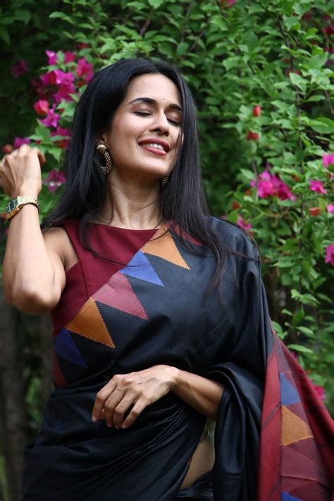 beauty women nice pick india beauty wardrobes silk sarees sari actresses fashion moda