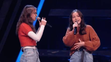 Talented Twin Sisters Wow The Coaches On The Voice Kids Video