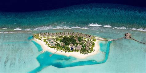 Resort Naladhu Private Island Maldives In Maldives Arenatours Uk