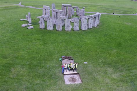 New Stonehenge Mystery Who Were These 10 Outsiders Buried At The