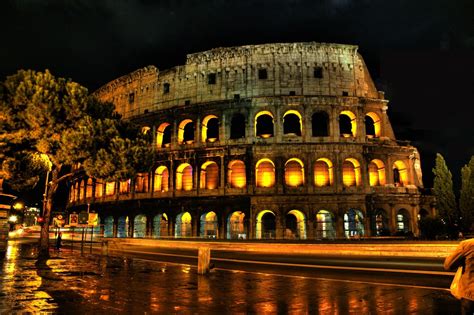 Colosseum By Night Rome Accommodation Blog Rome Tours Colosseum
