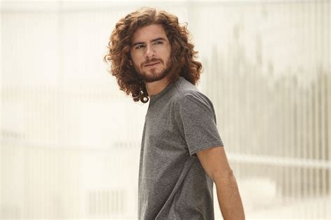 Some believe that most curly hairstyles for men are high maintenance, especially when it comes to men with natural straight or sleek hair. Men's hair styling tutorial: Defining curly hair