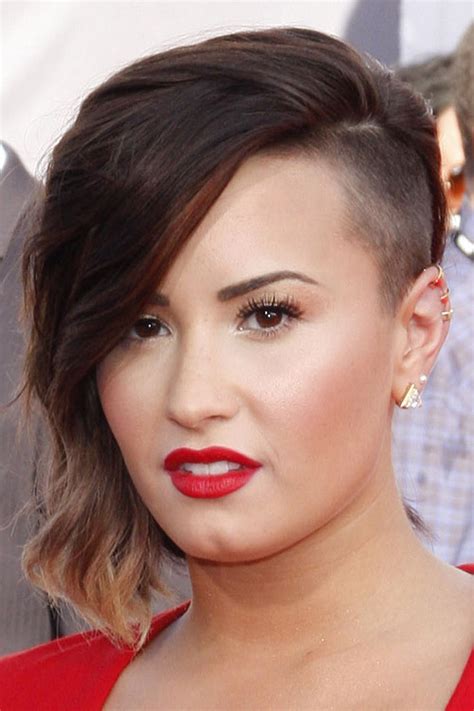 This graduated colour isn't demi lovato's most successful look. Demi Lovato Wavy Medium Brown Ombré, Side Part, Sideswept ...