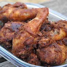  campurkan ayam dengan bumbu halus, telur, kelapa, dan bahan lainnya. SHARE : Resepi Ayam Goreng Rempah. - Trending Now