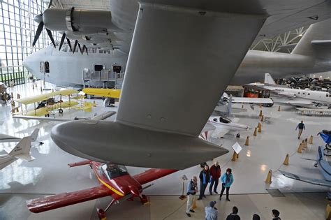 An ode to the goose is a short poem written during the tang dynasty by luo bin wang who penned it when he was just seven years old. Inside the Spruce Goose - AOPA