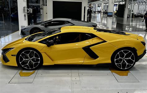 Lamborghini Revuelto First Look At The New Hybrid Supercar Obul