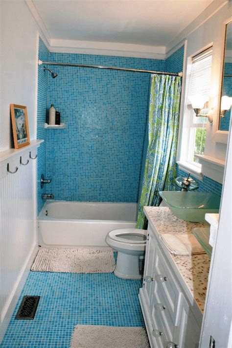 Some people even use it to decorate certain bathroom elements, like a sink or mirror. Bathroom Tile Ideas for Tub Surround