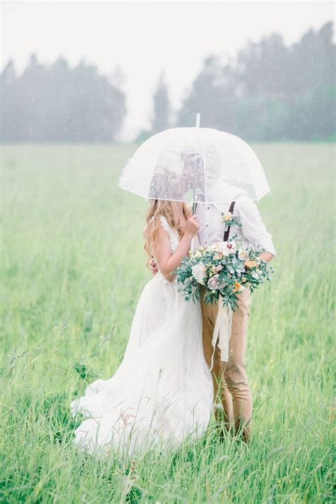 14 Ways To Make Rain On Your Wedding Day Work Uk