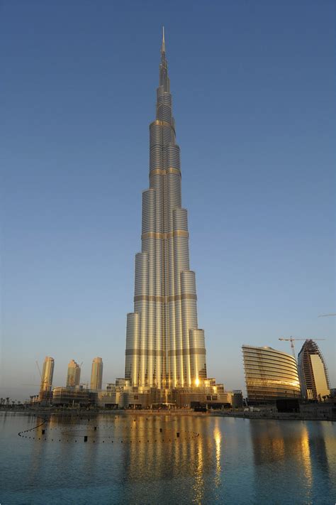 Dubai Tower Beat All Towers Cool Photos Images 2012 World