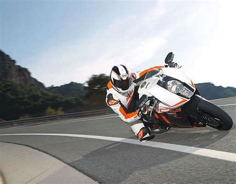 Latest 1190 rc8 r available in 0 variant(s). KTM 1190 RC8 R Price, Specs, Review, Pics & Mileage in India
