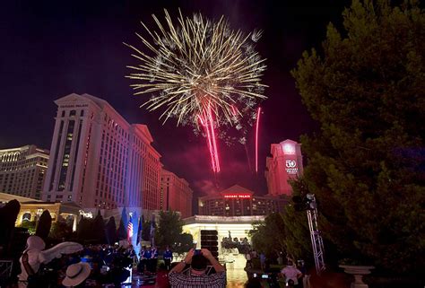 Where To Watch Fireworks In Las Vegas On The Fourth Of July Las Vegas