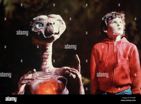 E T The Extra Terrestrial Elliott Hi Res Stock Photography And Images