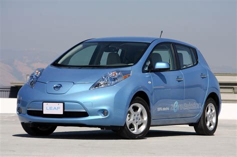 Nissan Leaf El Primer Compacto De 5 Plazas 100 Eléctrico