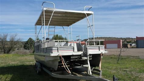 Do It Yourself Kit Of An Upper Deck For A Pontoon Boat