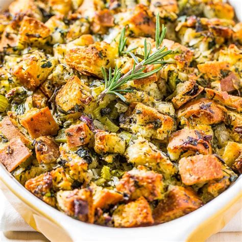 The Best Traditional Stuffing Recipe Easy And No Frills Averie Cooks