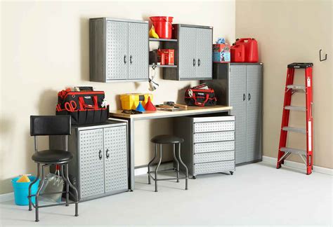 This garage storage cabinet is sleek, highly functional, and requires a small space. Home Priority: The Practical yet Beautiful of IKEA Garage ...