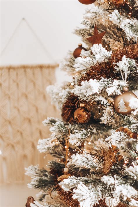 Get inspired by boho christmas decor ideas for a bohemian holiday