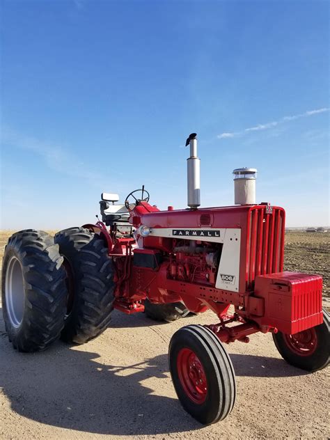 A Fully Restored 1965 Ih Farmall Diesel 806 Vintage Tractors Tractor