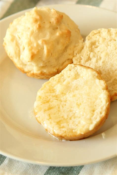 I make mine in a stand mixer, but you can make these homemade yeast dinner rolls by hand. No Yeast Dinner Rolls - Recipe Boy