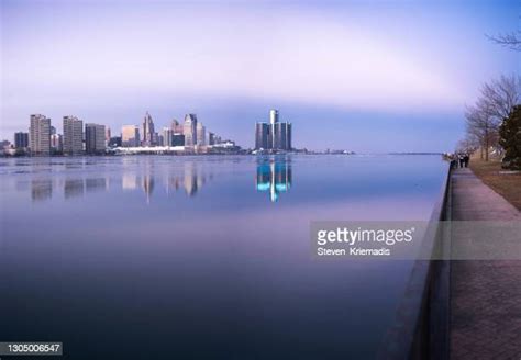 Detroit Skyline Winter Photos And Premium High Res Pictures Getty Images