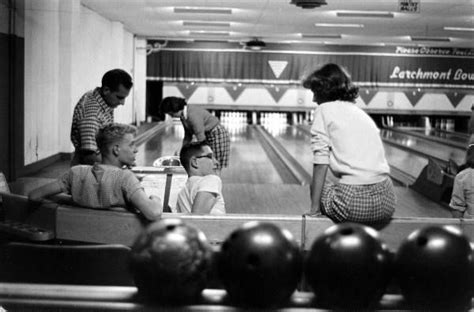 Photos Of Old Bowling Alleys Hollyhocksandtulipsbowling Alley 1950s