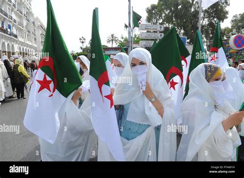 Algeria Independence July 1962 Hi Res Stock Photography And Images Alamy