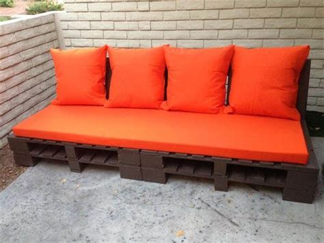 Simple white outdoor diy couch rustic pallet wood diy couch building a sofa from pallets involves a few fine details (as explained in the instructions) but it's. DIY Pallet Outdoor Couch with Cushion | Pallet Furniture DIY