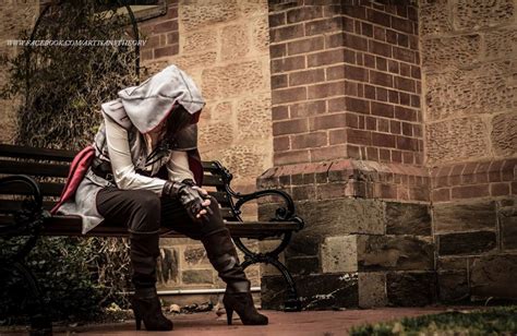 Female Ezio Cosplay Elizabeth Rage Takes You Through The Steps To