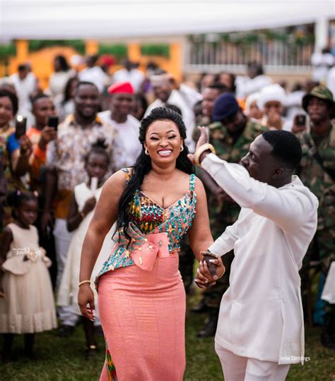 Pin By Natacha On Styles Of Africa In 2020 Couples Ghanaian Ghanaian Wedding
