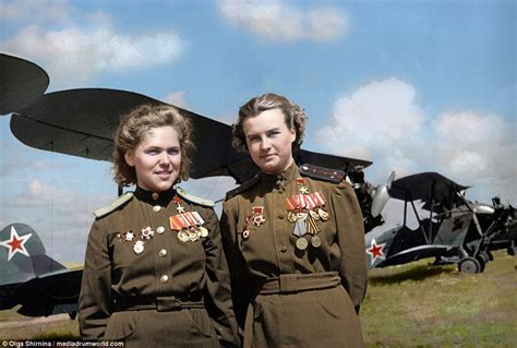 Female Soviet Pilots Transformed In Colourised Wwii Photos Daily Mail