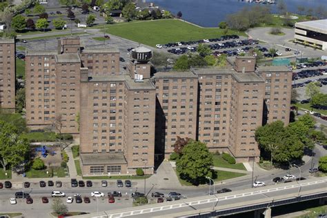 Marine Drive Apartments In Trouble On The Waterfront The Buffalo News