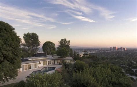 Elvis Presleys Home In Beverly Hills Ca Listed For Million