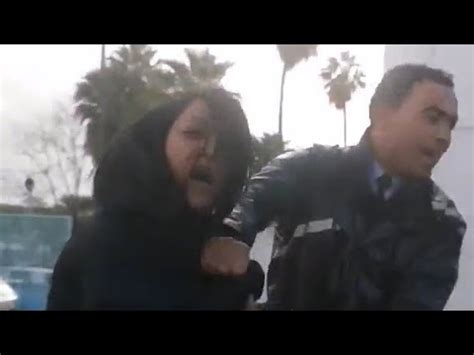 Agression D Un Policier Tunisien Sur Une Femme Tunisienne Sur Voie Publique Youtube