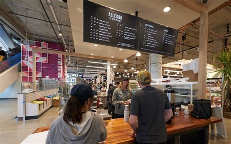 Heres A Look Inside The Biggest Whole Foods Market Store In Hawai‘i