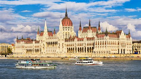 Budapest City Sightseeing Bus & Boat 48h | Terravision Inglese Terravision