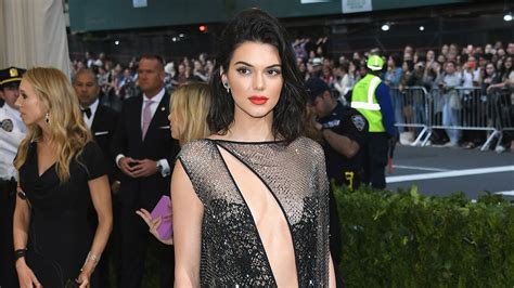 Kendall Jenner Shows Off Bare Butt In Sheer Dress At The Met Gala See The Pics Wzzm Com