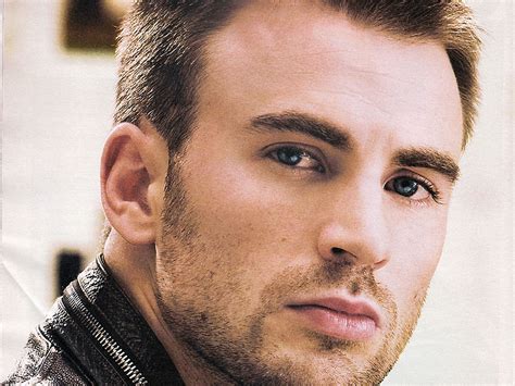 Popular Actor Chris Evans Wallpapers And Images Wallpapers Pictures