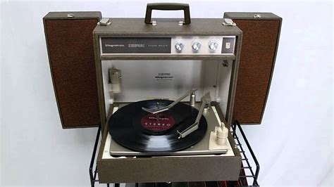 Mid Century Modern Magnavox Suitcase Portable Record Player Youtube