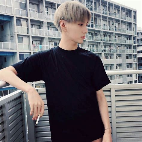Pin By Diminie 🐻🍓💖 On Korean Guys Boys Colored Hair Blonde Hair Boy